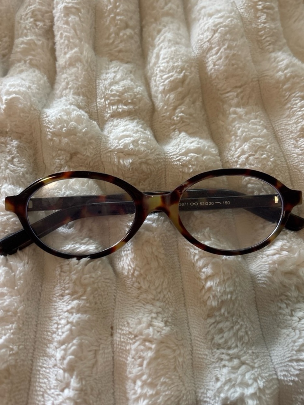 Tortoiseshell Oval Women's Reading Glasses - Classic Style